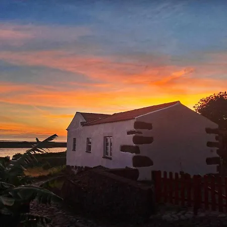 Casa Lajes Faja da Caldeira de Santo Cristo