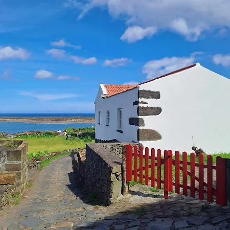 Casa Lajes Faja da Caldeira de Santo Cristo
