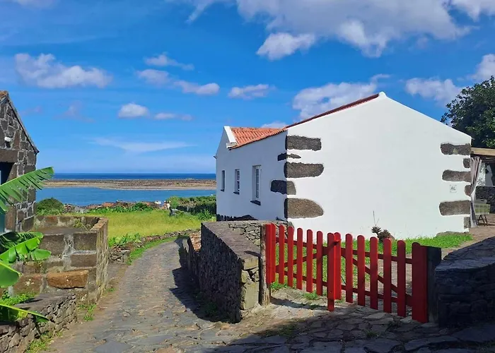 Casa Lajes Faja da Caldeira de Santo Cristo